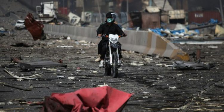 Five killed, more than 700 people injured after massive explosion in Iranian port