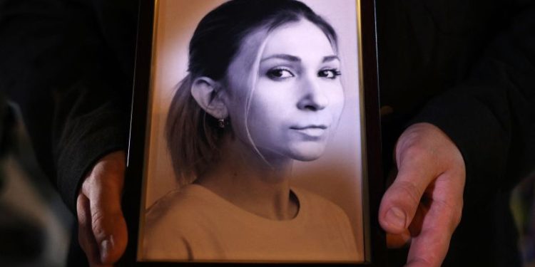 Body of Ukrainian journalist who died in Russian detention returned by Moscow with signs of torture and with missing organs