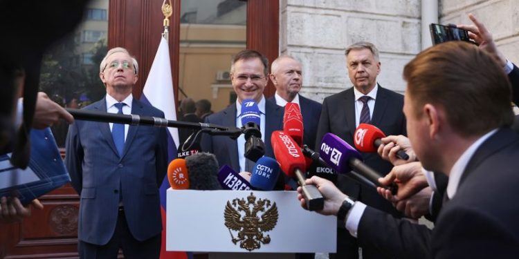 The Russia-Ukraine peace process is going exactly how Moscow wants it to: slowly