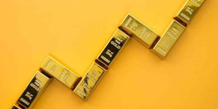 Fund Manager: Gold Stocks a Strategic Opportunity for Investors